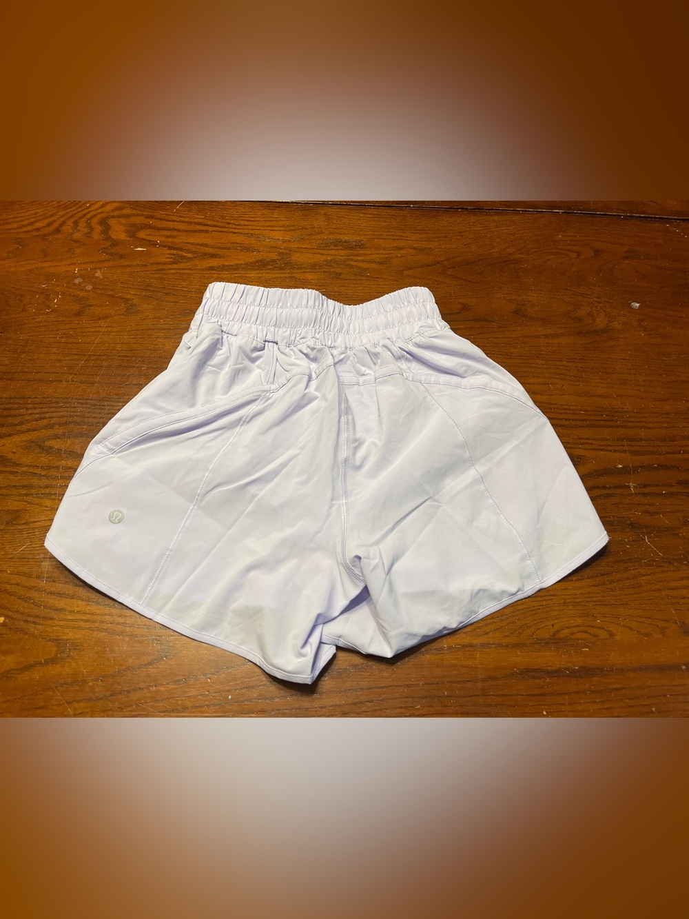 lululemon athletica Light Lavender Women's Athletic Shorts size 4 NWOT - Picture 2 of 4